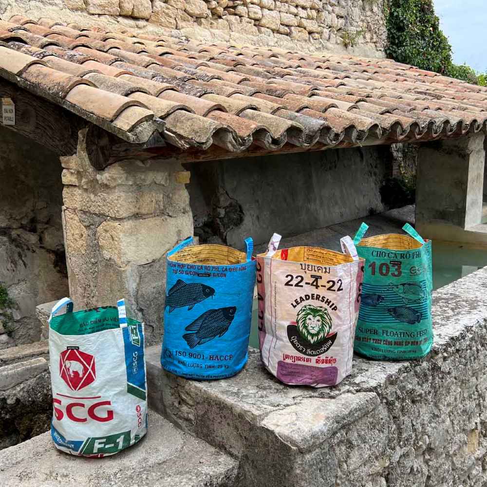 grote waszak opvouwbaar cementzak upcycling visvoer duurzaam lr